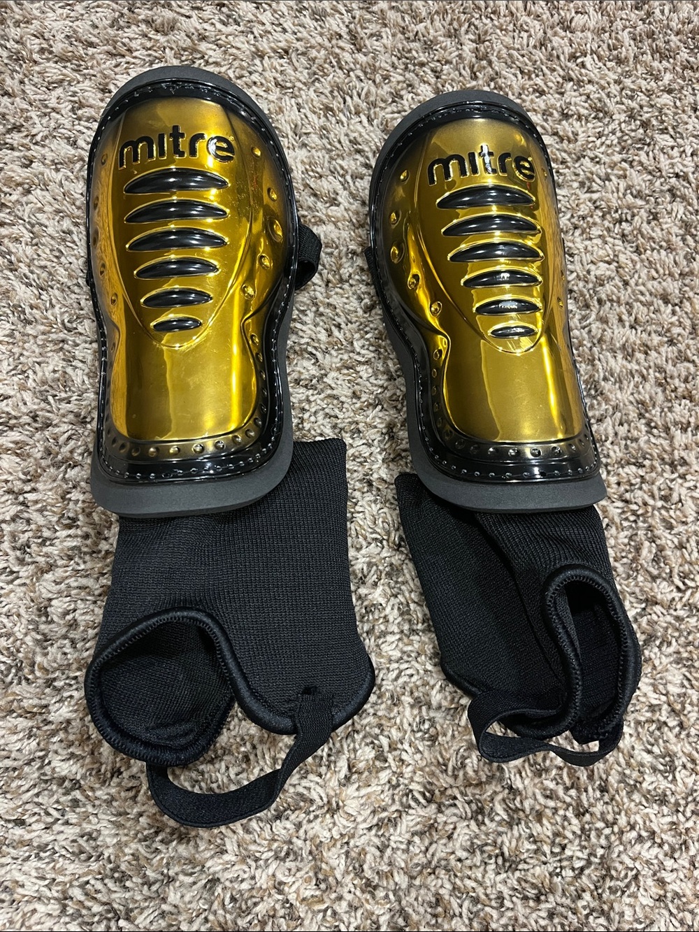 SHIN GUARDS